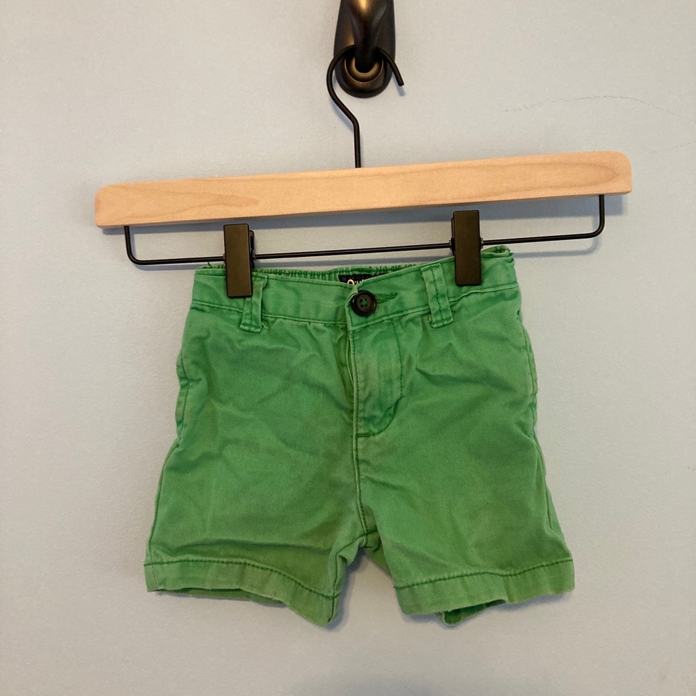 Kelly green boys shorts